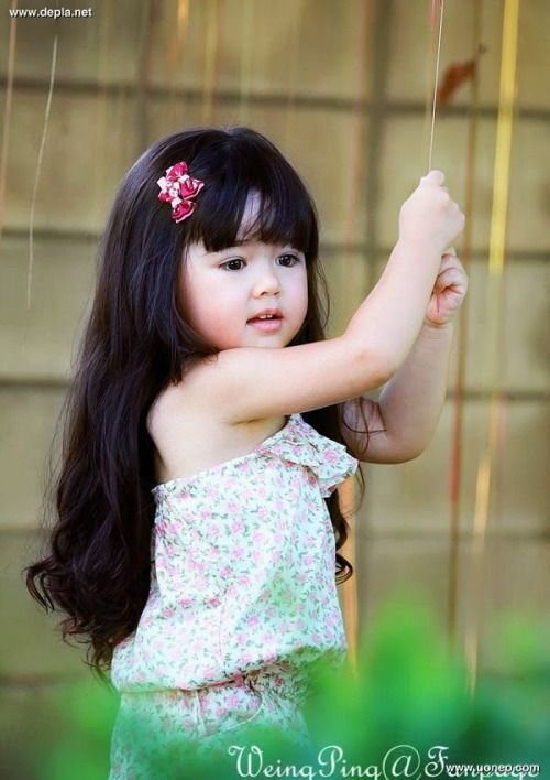 Cute Baby.Girl Wearing Wollen Dress DP