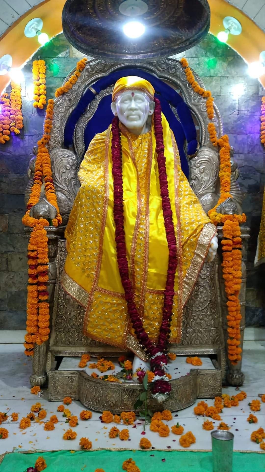 Download The Images Of Sai Baba
