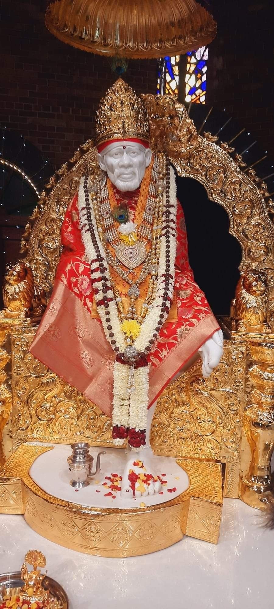 HD Images Of Sai Baba In Raja Alangaram