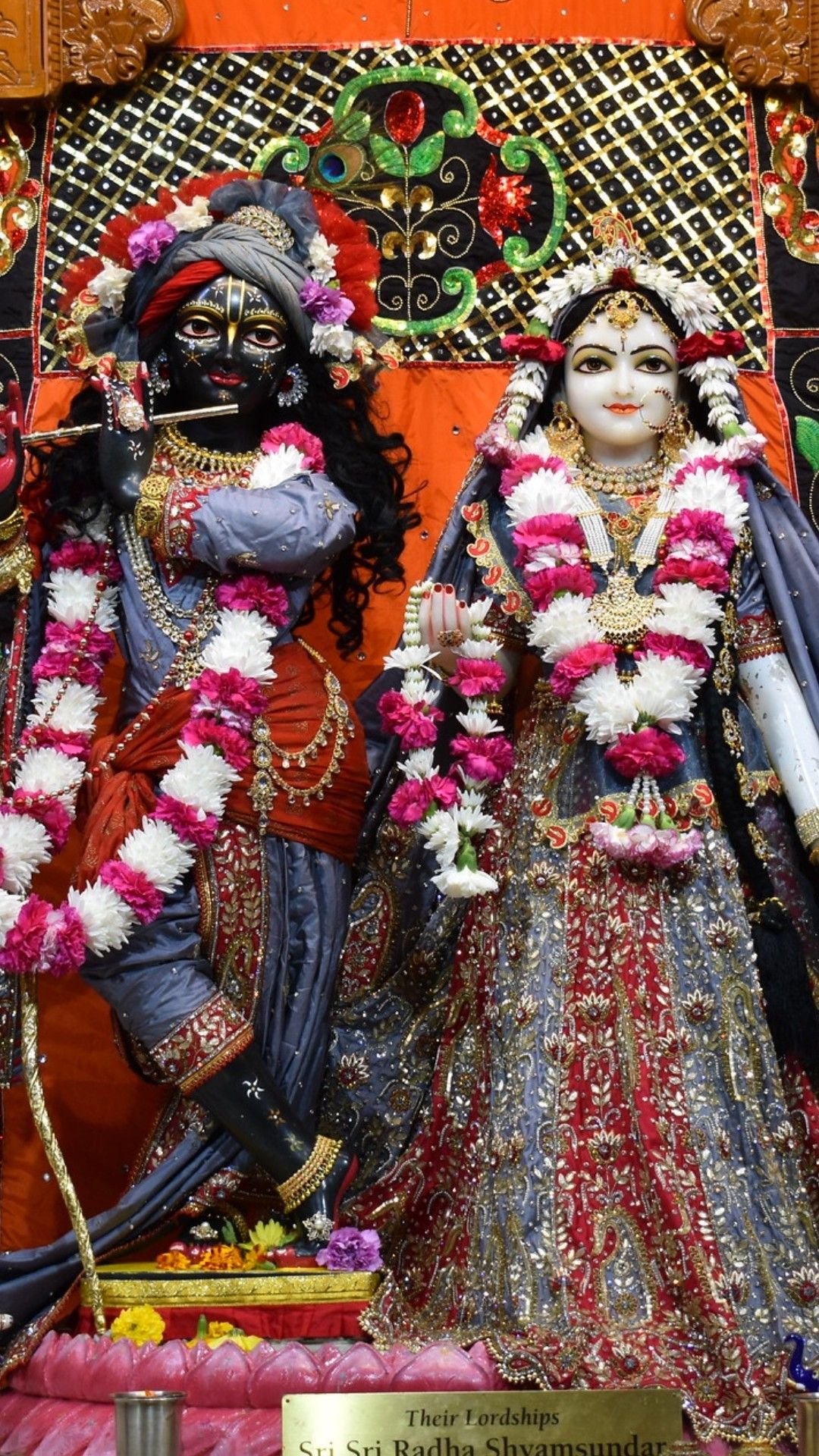 Images Of Radha And Krishna In Lobe