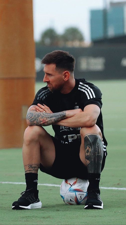 Leo Messi Full HD Wallpaper 2023