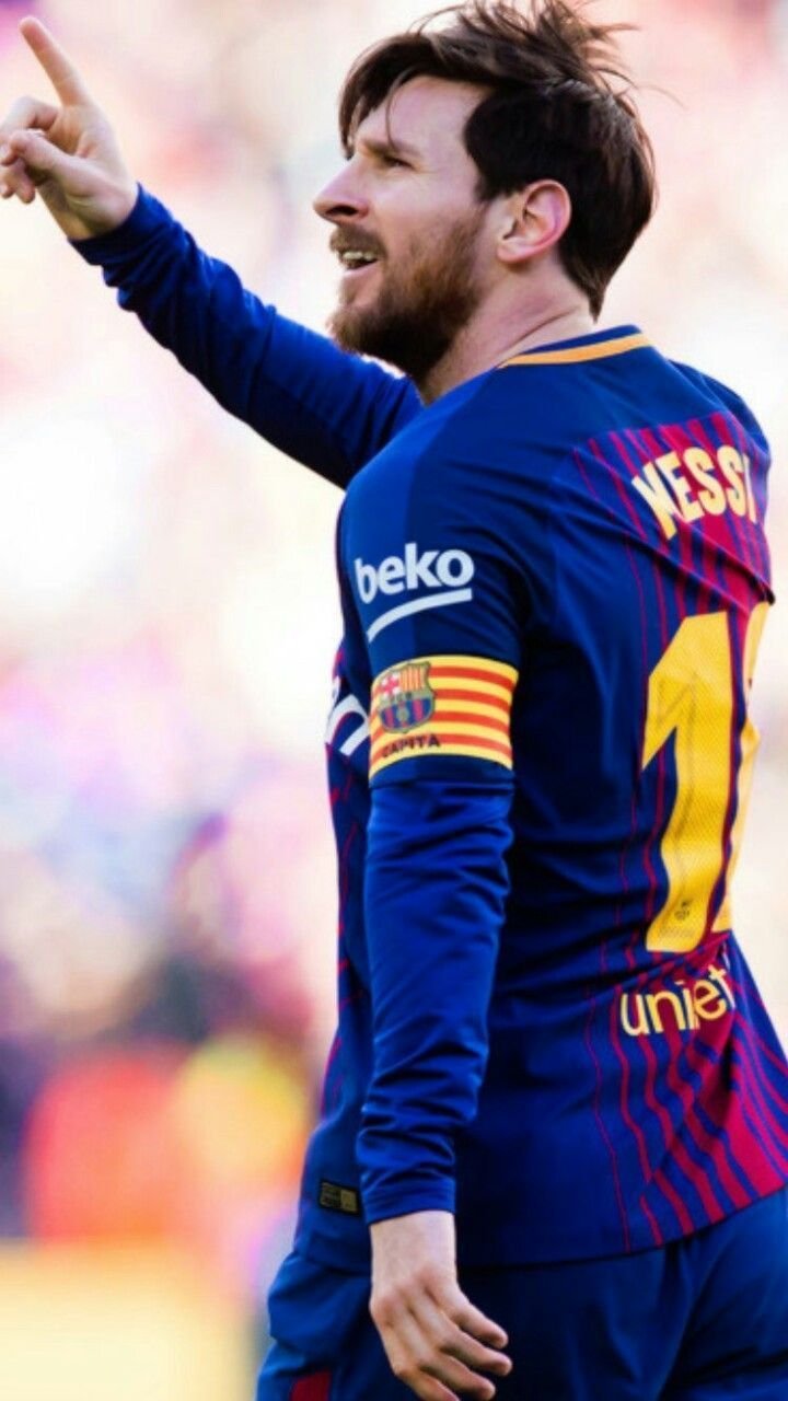 Messi Vertical Wallpaper