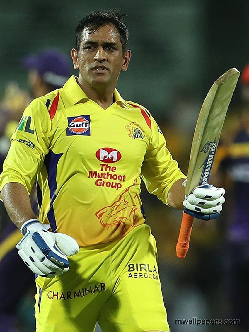 MS Dhoni Cool Photos Full Length