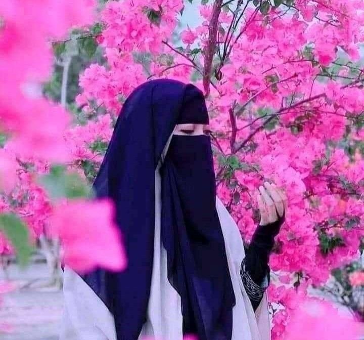 Muslim Girl Hand DP