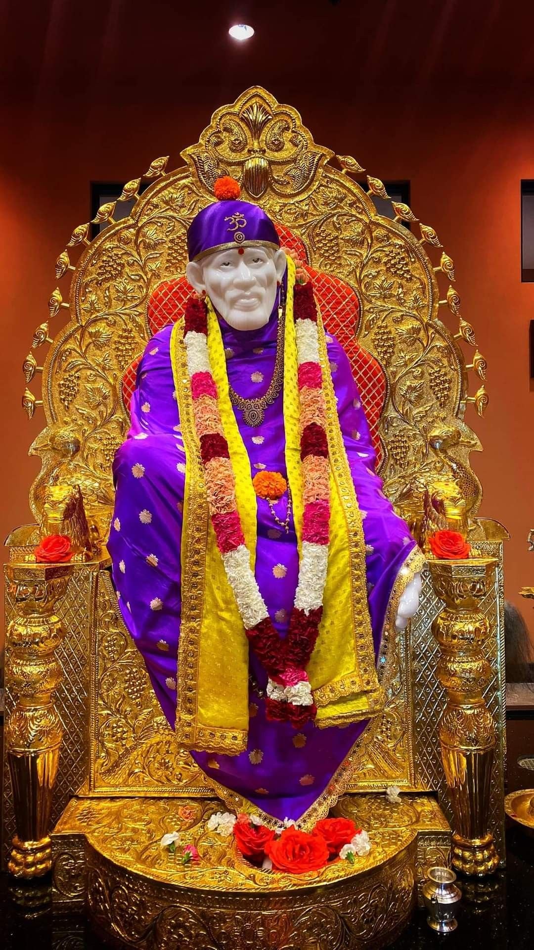 Sai Baba Images In Red Dress