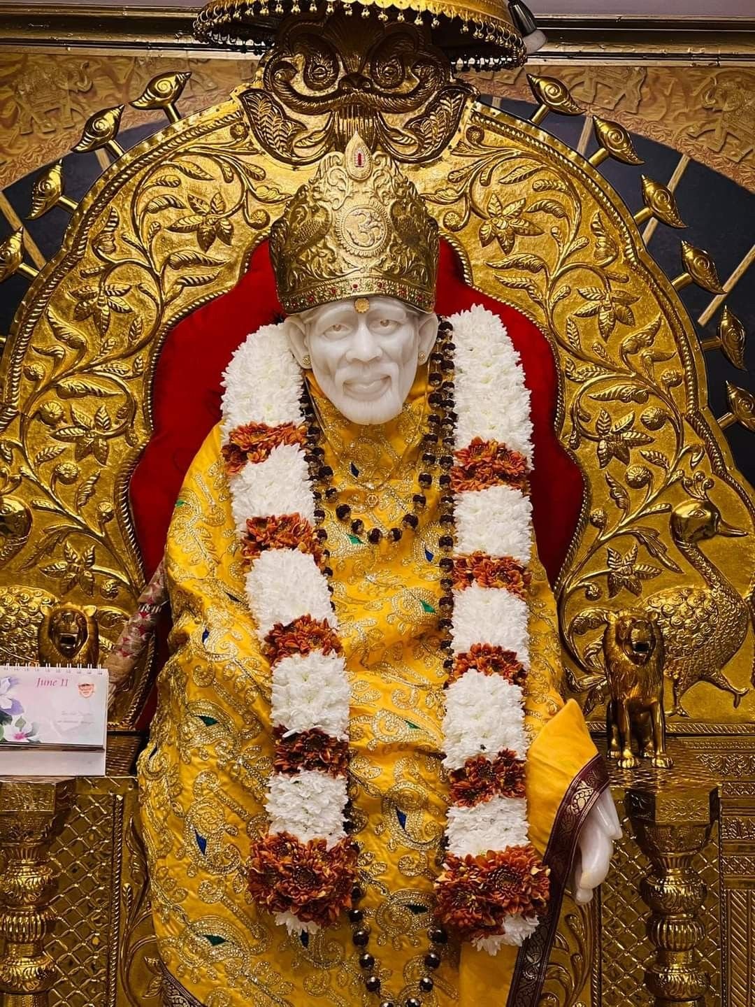 Sai Baba Images In Yellow Color