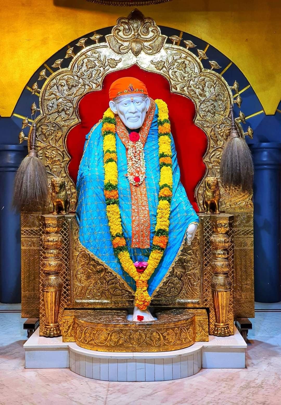 Sai Baba Images With Flowers