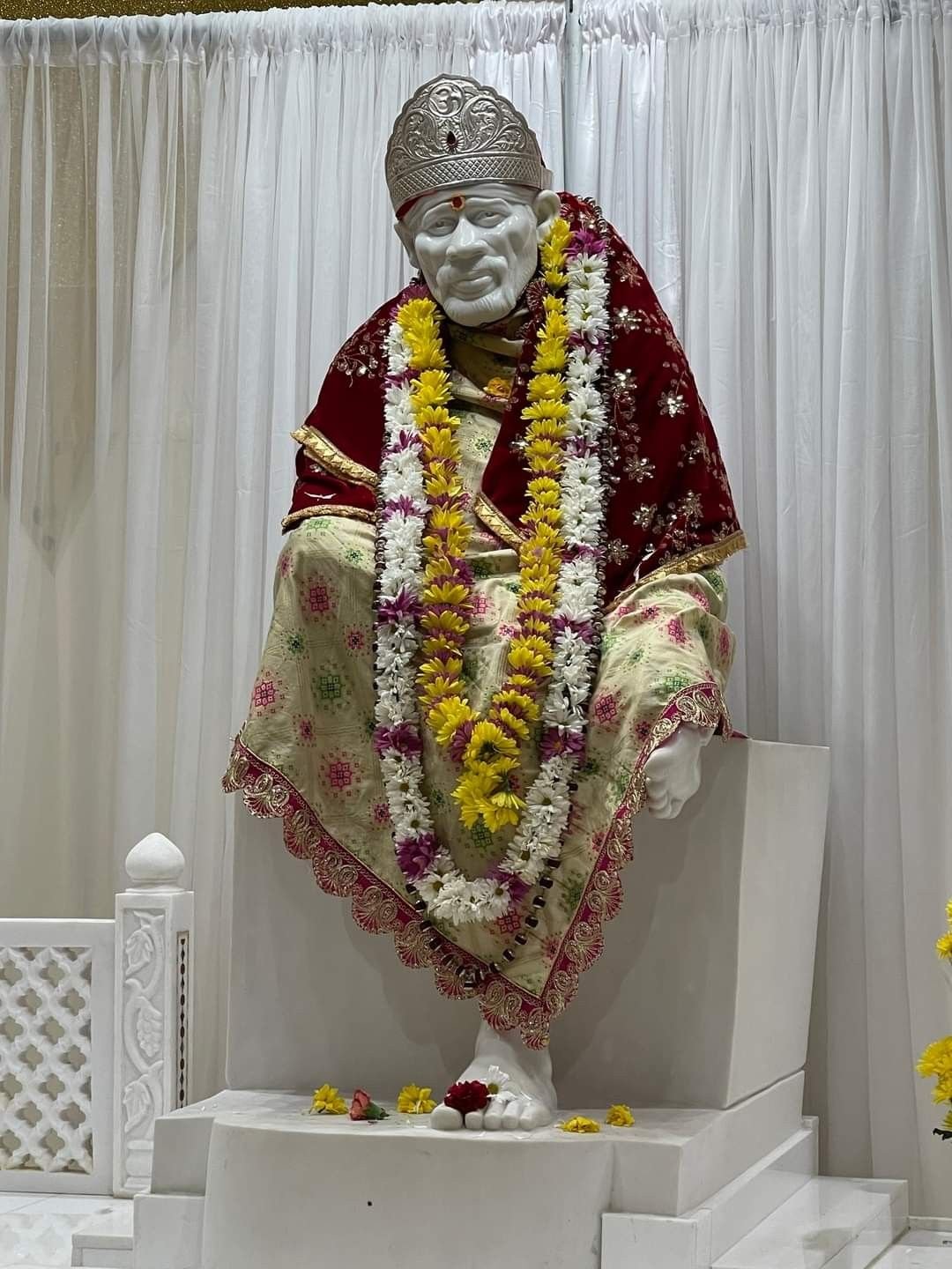 Sai Baba Standing Full HD Images