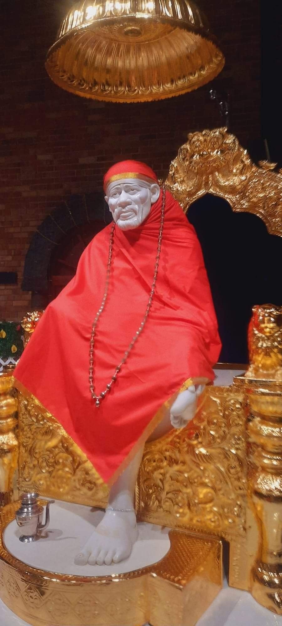 Shirdi Sai Baba Excellent Images In Crystal